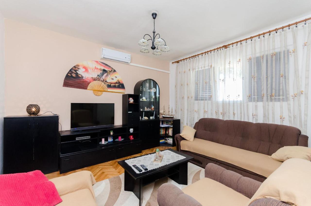 Apartments Albina Lopar Exterior foto